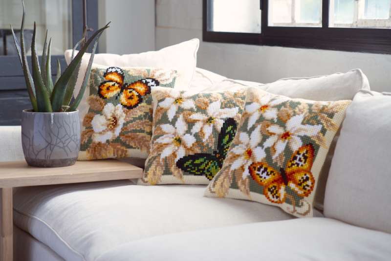 Vervaco-Kreuzstichkissen-Schmetterling -PN-0146840